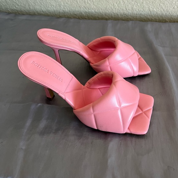Bottega Veneta Lido Pink Quilted Slip On Sandals Shoes 38.5 STUNNING - Picture 13 of 14